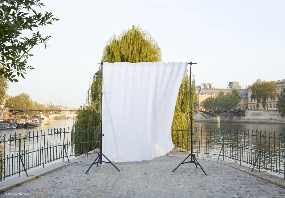 WINDOW Made to Measure curtains on the Square du Vert Galant in Paris